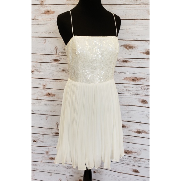 Aqua Dresses & Skirts - NWT AQUA Sequined Lace White Party Dress Size 6